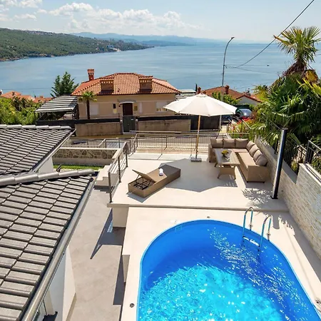 2 Bedroom Gorgeous In *